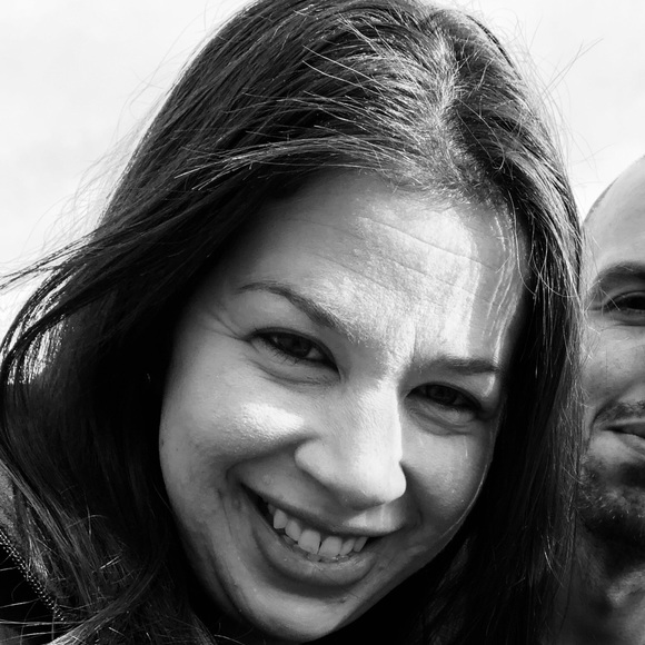 Meet your Posher, Christina - Picture 1 of 1